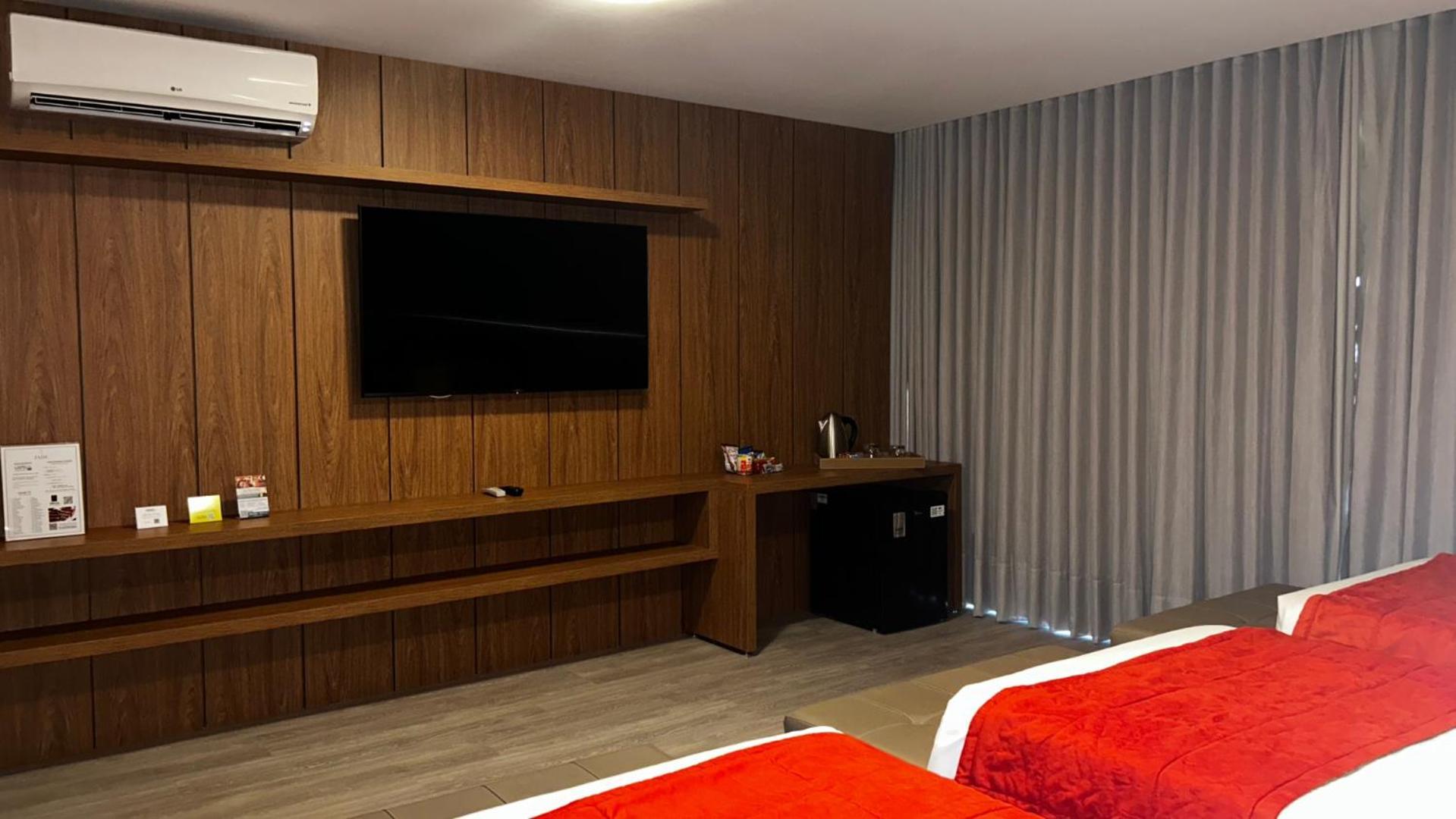 Jade Hotel Brasilia Candangolandia Ngoại thất bức ảnh A room at the hotel